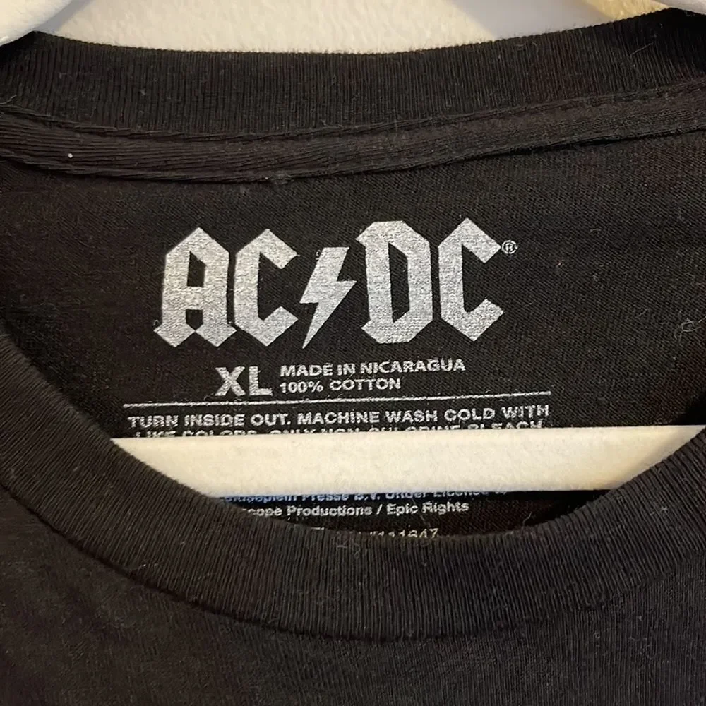 AC/DC logo tee shirt NWOT size XL - Picture 3 of 4